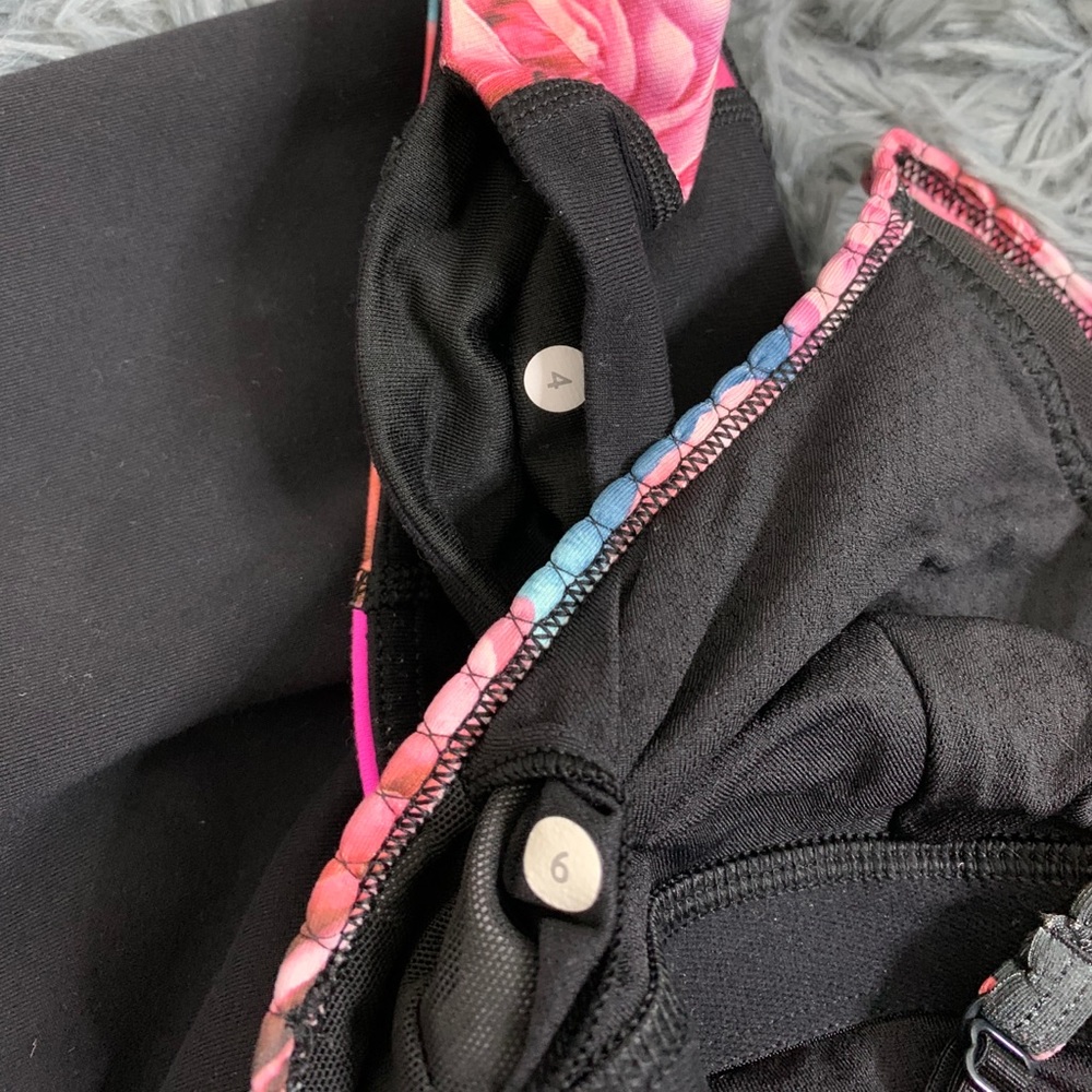 SOLD: Lululemon Workout Set Small - Picture 10 of 10